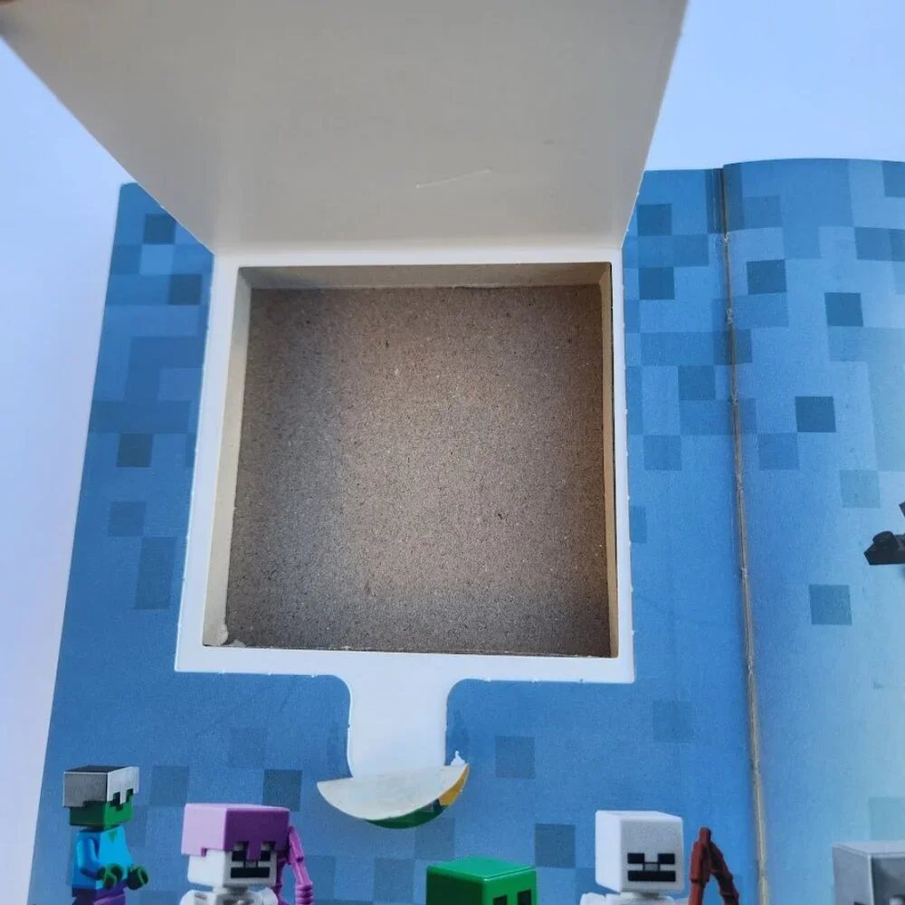 LEGO Minecraft Ideas Hardcover Book 80 pages 9780744099157 ISBN-10 ‏ : ‎ 0744099